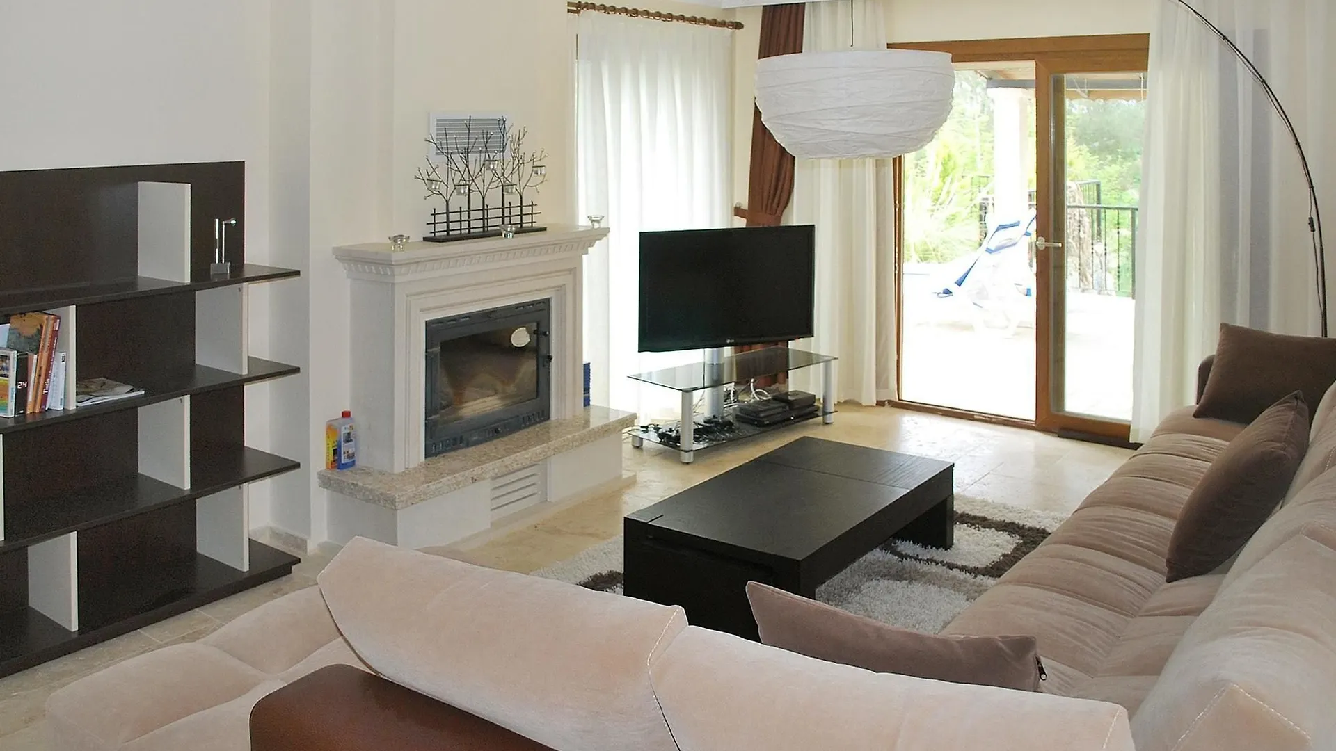 Spacious 4-Bedroom House In Kusadasi With Swimming Pool And Several T