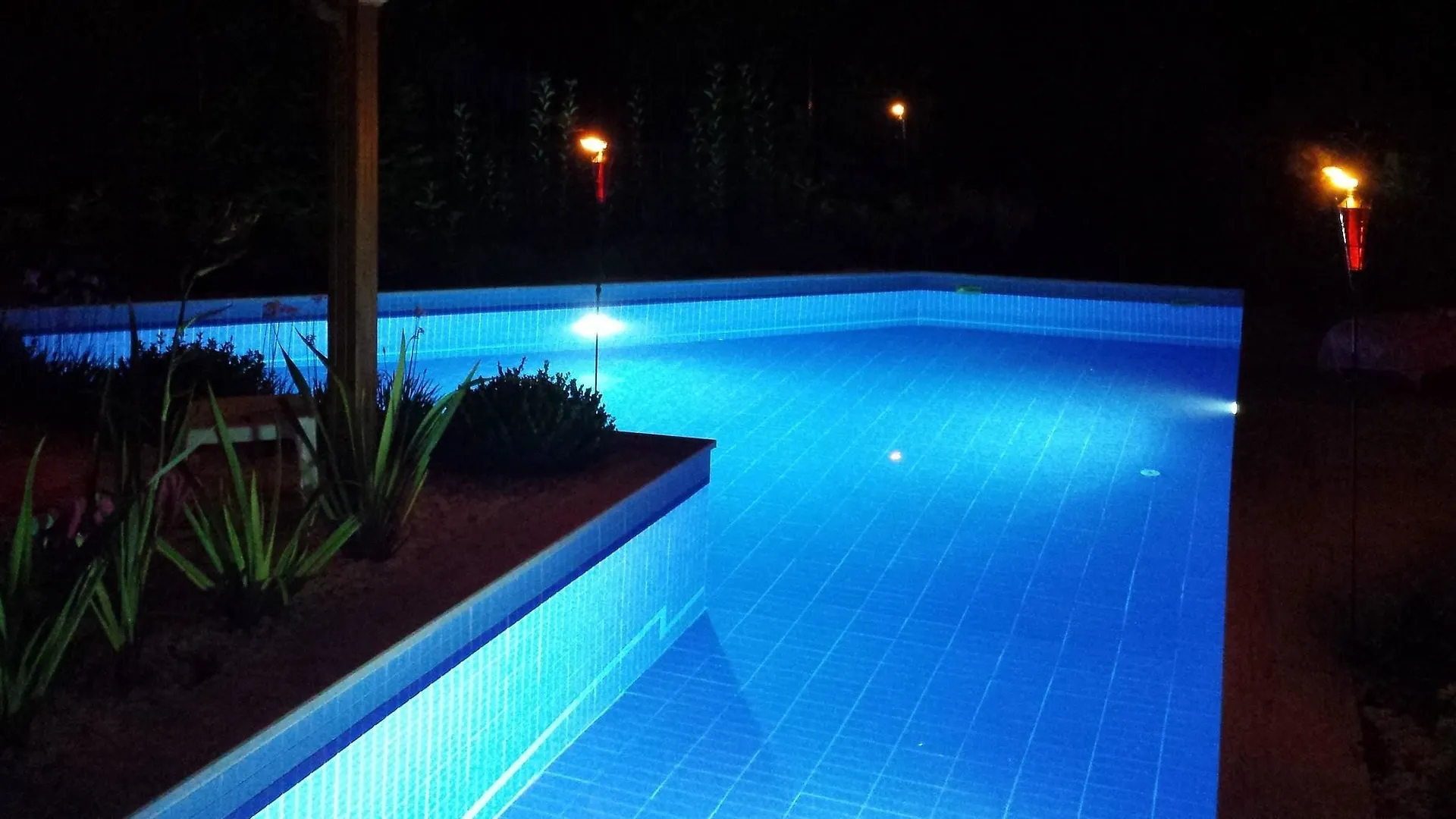 شقة Spacious 4-Bedroom House In Kusadasi With Swimming Pool And Several T