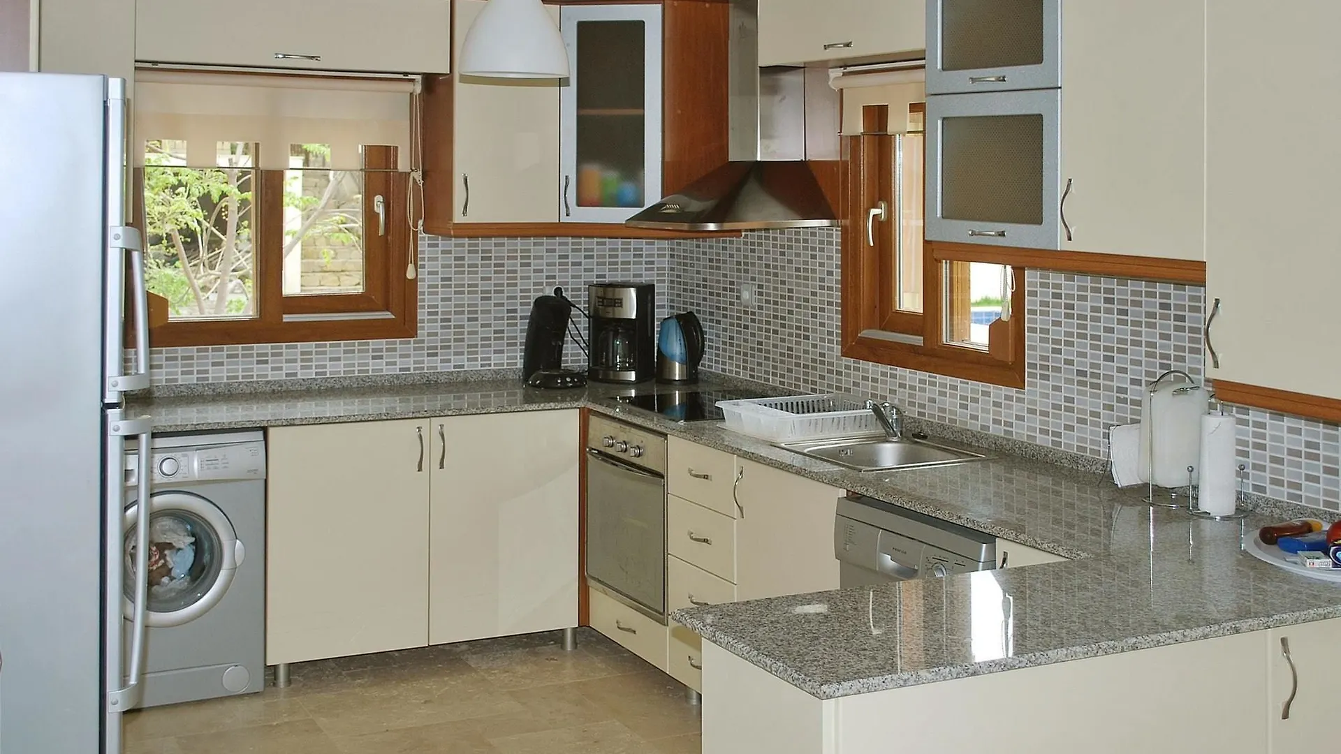 Spacious 4-Bedroom House In Kusadasi With Swimming Pool And Several T 0*,  تركيا