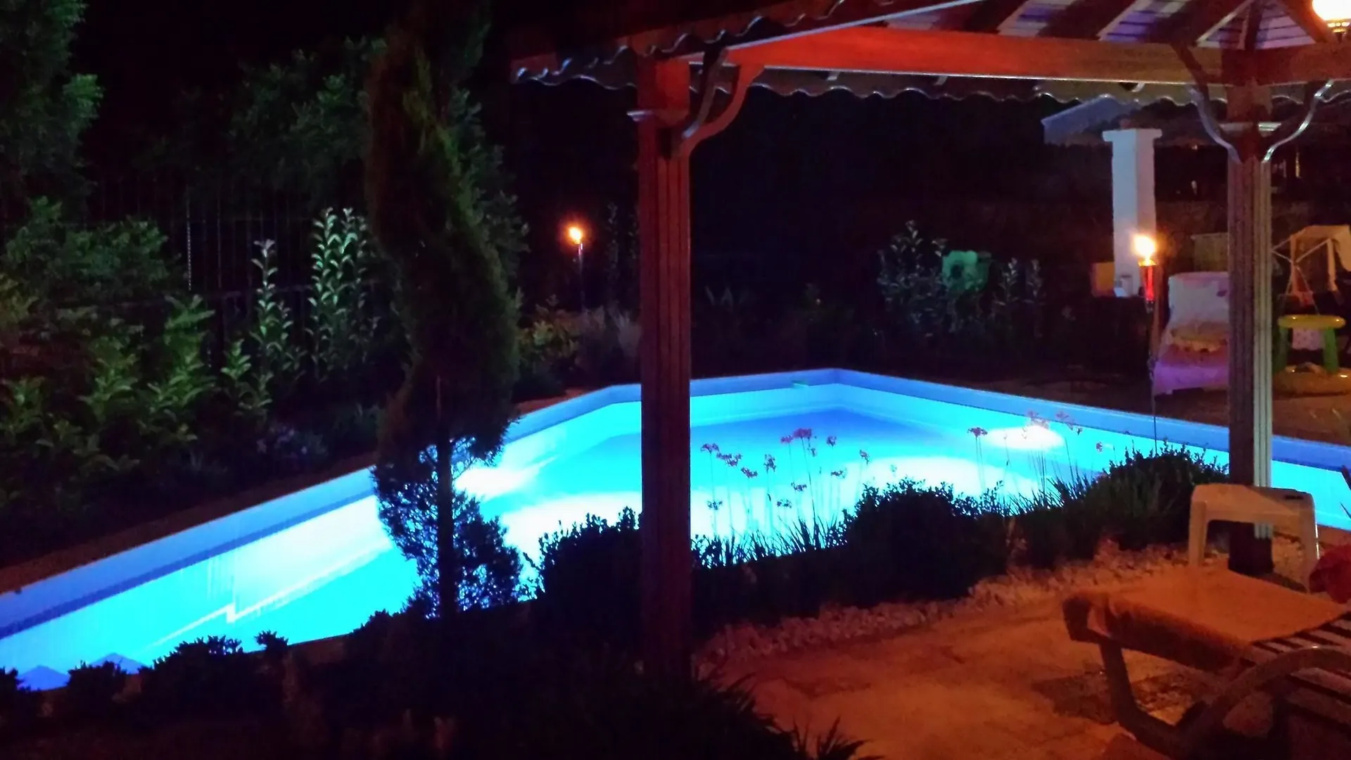 Spacious 4-Bedroom House In Kusadasi With Swimming Pool And Several T Apartamento